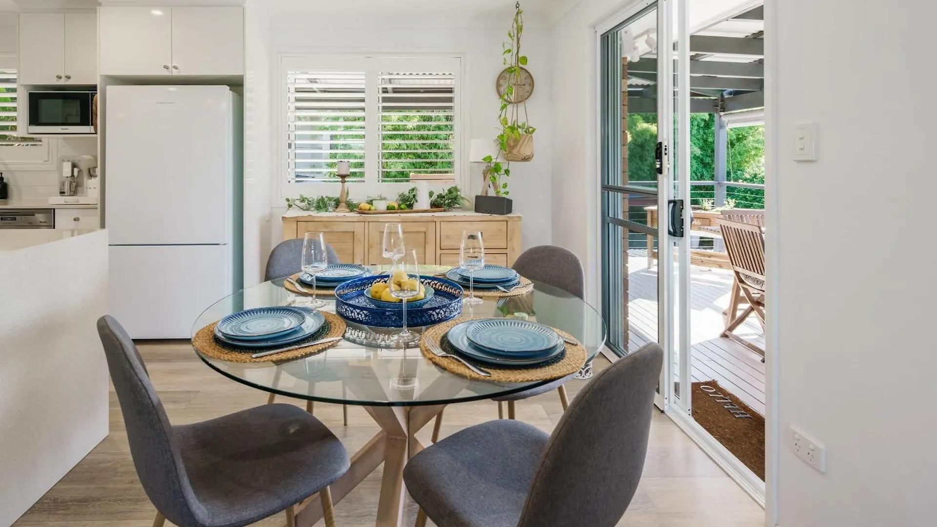 Holiday home Battery Hill Pet-Friendly Poolside Paradise Caloundra Australia