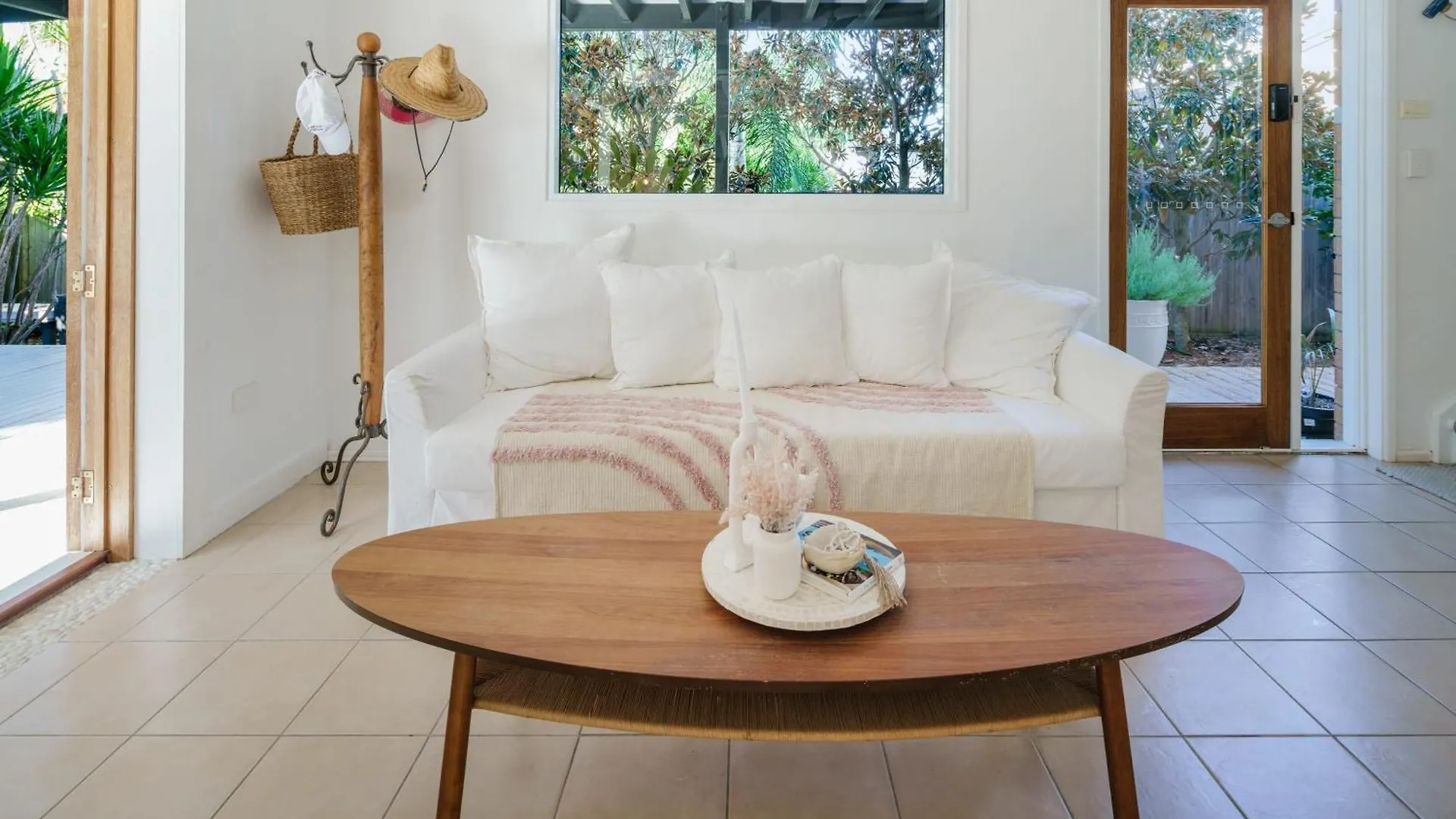 Semesterbostad Battery Hill Pet-Friendly Poolside Paradise Caloundra Australien